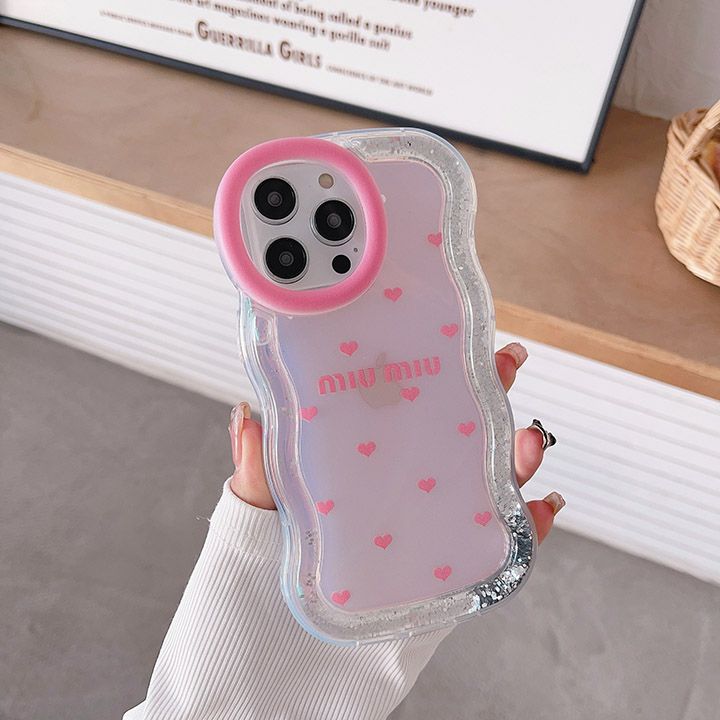 miumiu iphone 15 プロスマホケース マゼンタ