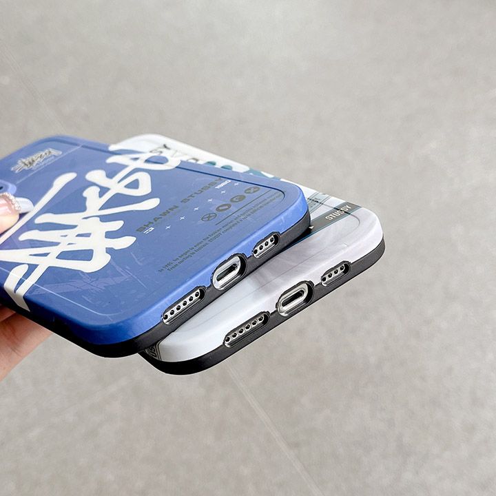 ブランド アイフォン 15plus 携帯ケース