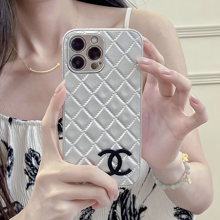 アイホン 15プロ chanel カバー