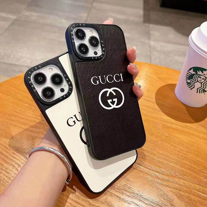 グッチ gucci 白黒 アイホン 15pro max スマホケース