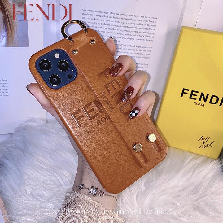 型押し アイフォン 15pro ケース fendi フェンディ