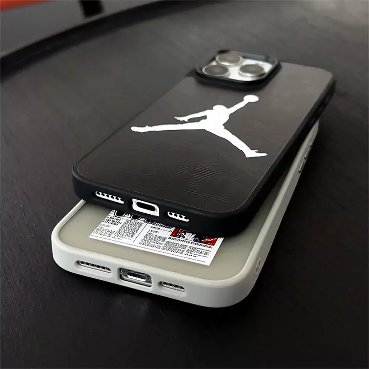 ブランド nike アイフォーン 16 pro スマホケース