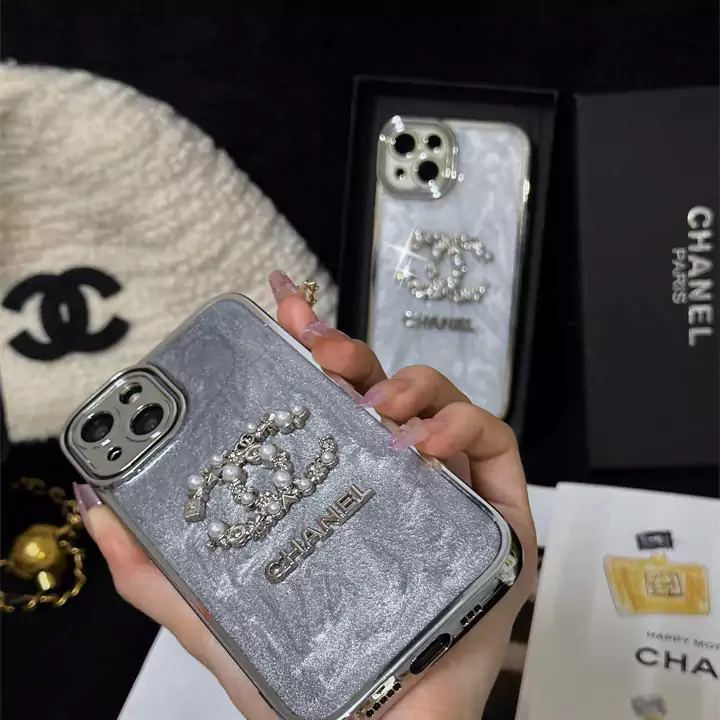 アイホン 15plus カバーchanel シャネル 男性愛用