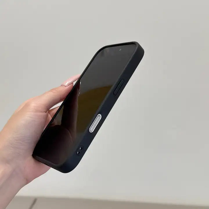 iphone 16 pro max クロームハーツ風 スマホケース 送料無料