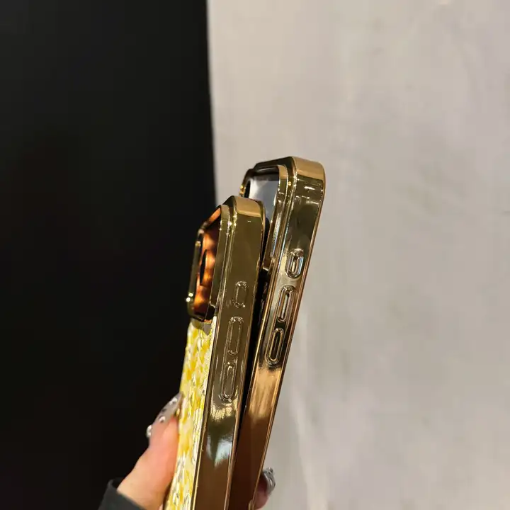 アイフォーン 16 プロ 多機能 クロームハーツ アイフォーン 16 プロ