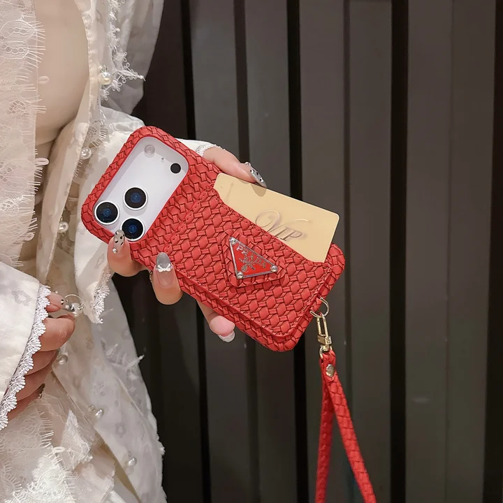 アイフォン 16 plus プラダ ケース ワニ柄