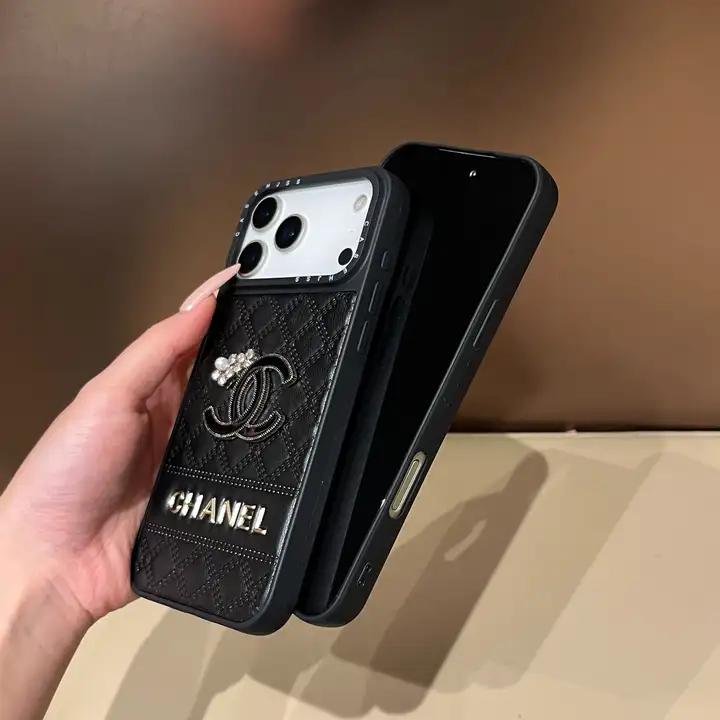 iphone 15プラス シャネル カバー