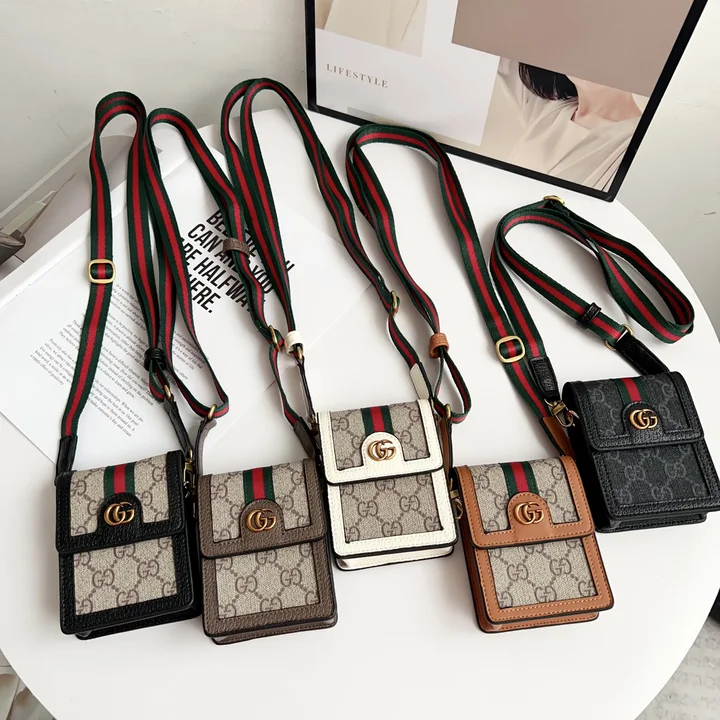 gucci グッチ ギャラクシー ZFlip1/2カバー 布製
