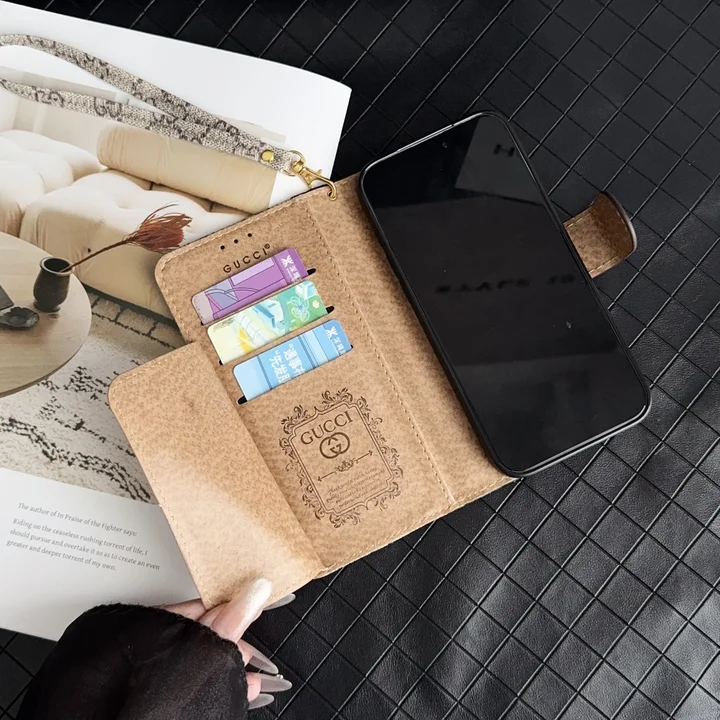 アイフォーン 15 pro グッチ スマホケース 海外販売