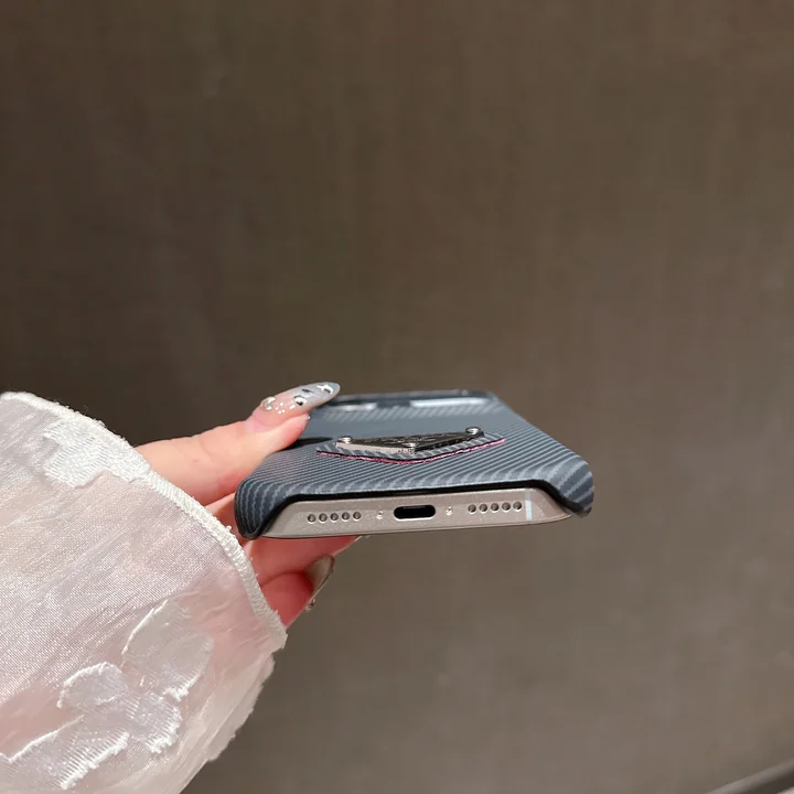 プラダ風 ケース