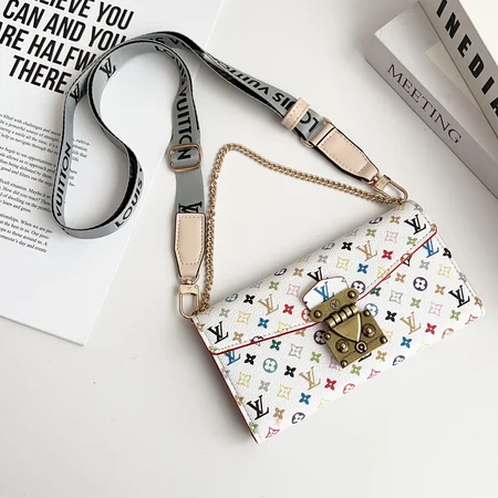 vuitton風 アイフォーン 16ケース