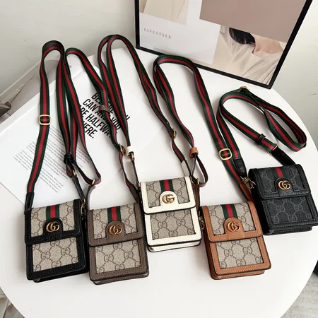 gucci グッチ ギャラクシー ZFlip1/2カバー 布製