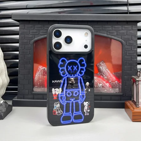 カウズ kaws カバー