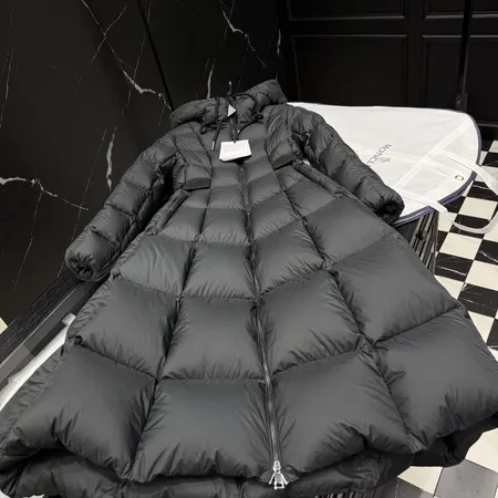 モンクレール moncler ダウン ジャケット コピーN級品激安