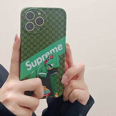 supremeシュプリームiphone15 pro maxケース