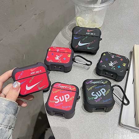 Nike iphone15ケース通販
