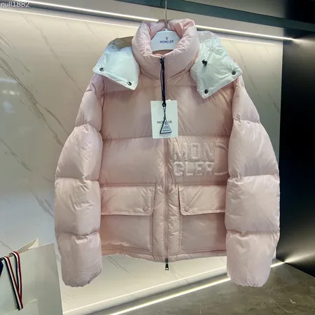 モンクレール ダウン新作，モンクレール 新作，かっこいい moncler ダウン メンズ，モンクレール ダウン メンズ人気，モンクレール ダウン 新作，新作 モンクレール ダウン レディース，モンクレール 着こなし 女性