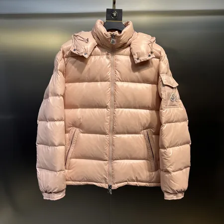 モンクレール ダウン新作，モンクレール 新作，かっこいい moncler ダウン メンズ，モンクレール ダウン メンズ人気，モンクレール ダウン 新作，新作 モンクレール ダウン レディース，モンクレール 着こなし 女性